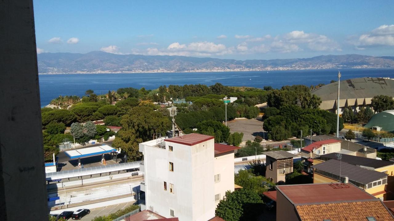 Bed And Breakfast Lagiocosa Reggio di Calabria Bagian luar foto