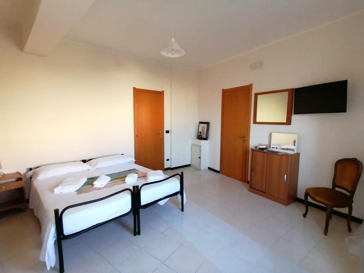 Bed And Breakfast Lagiocosa Reggio di Calabria Bagian luar foto