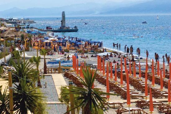 Bed And Breakfast Lagiocosa Reggio di Calabria Bagian luar foto
