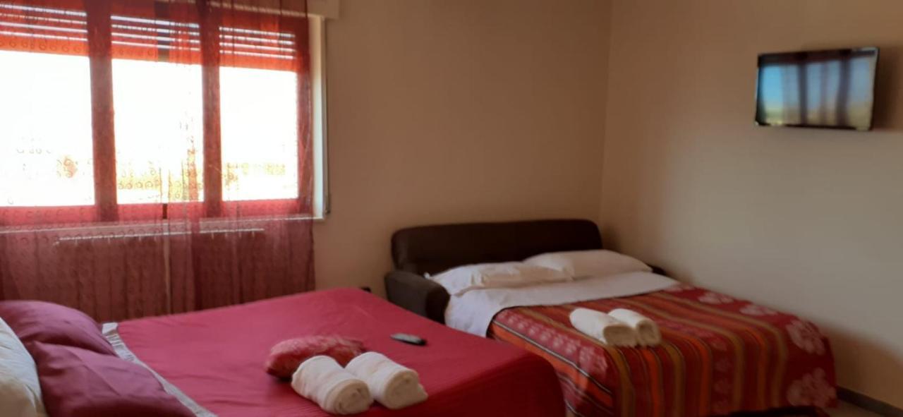 Bed And Breakfast Lagiocosa Reggio di Calabria Bagian luar foto