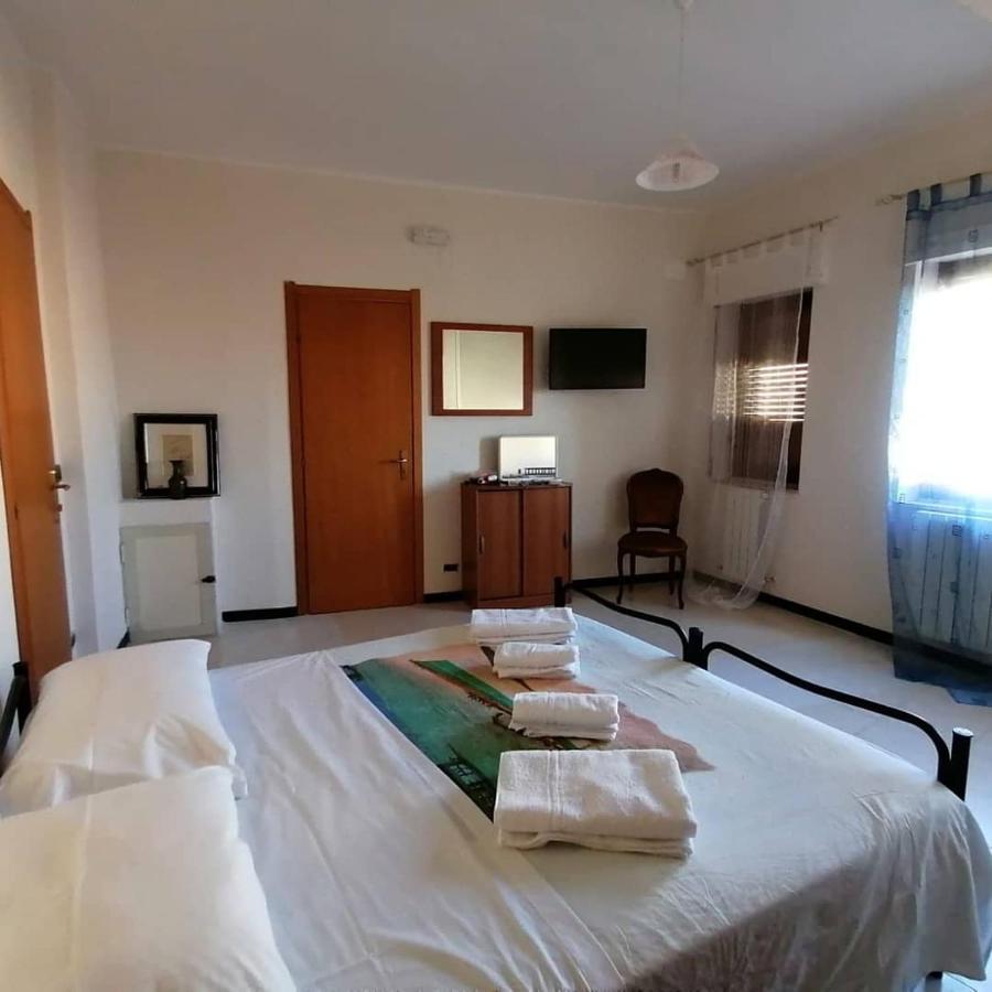 Bed And Breakfast Lagiocosa Reggio di Calabria Bagian luar foto